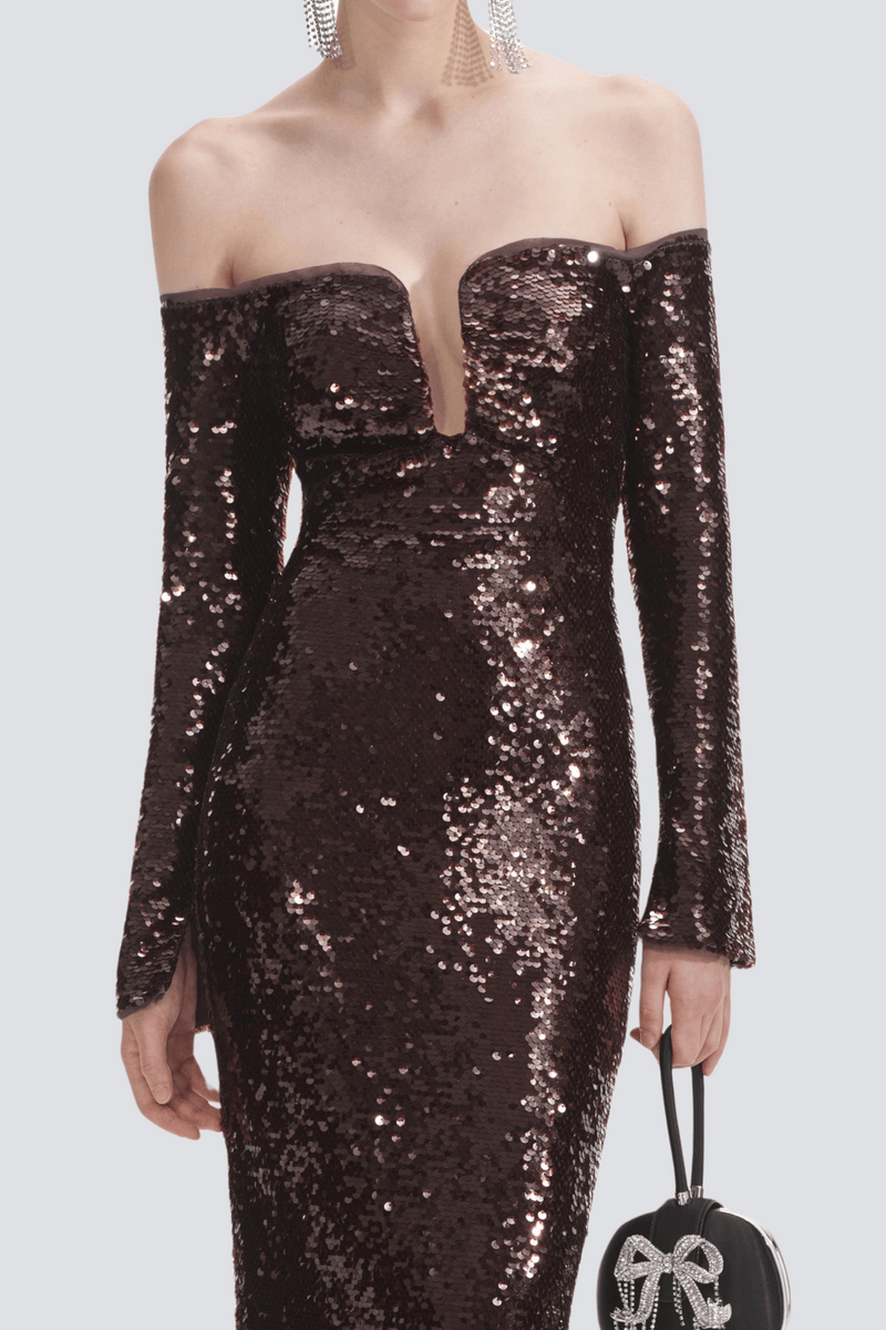 Sophisticated Dress with a Clean Classic Look
