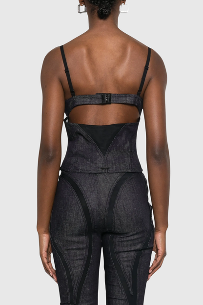 Beautifully Finished Garment in a Timeless Design