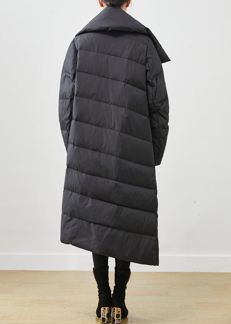 Well Tailored Coat with a Graceful Silhouette