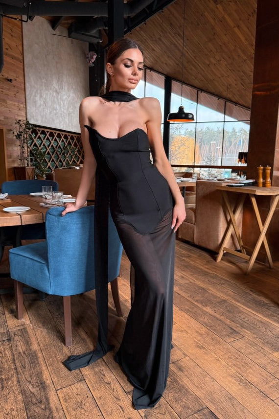 Gracefully Styled Dress for Any Occasion