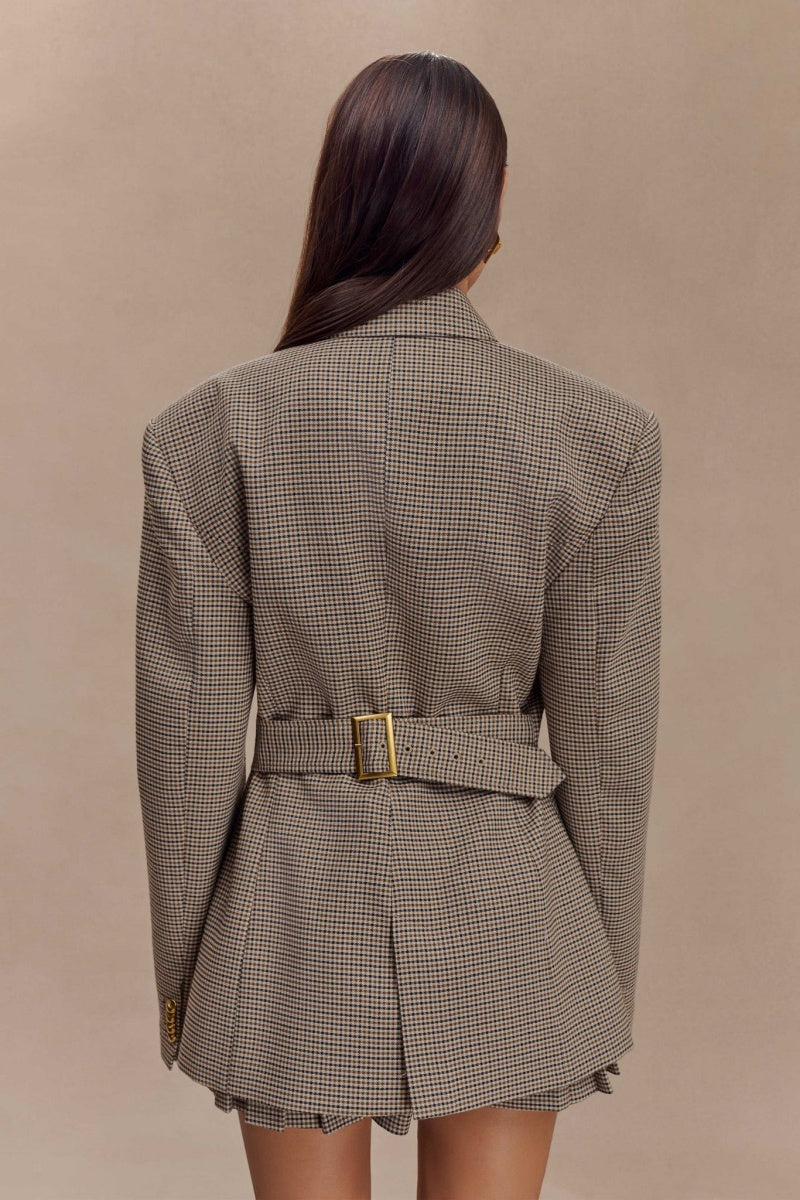 Polished Jacket with an Effortless Classic Look