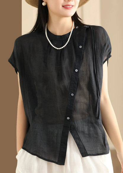 Well Tailored Top with a Graceful Silhouette