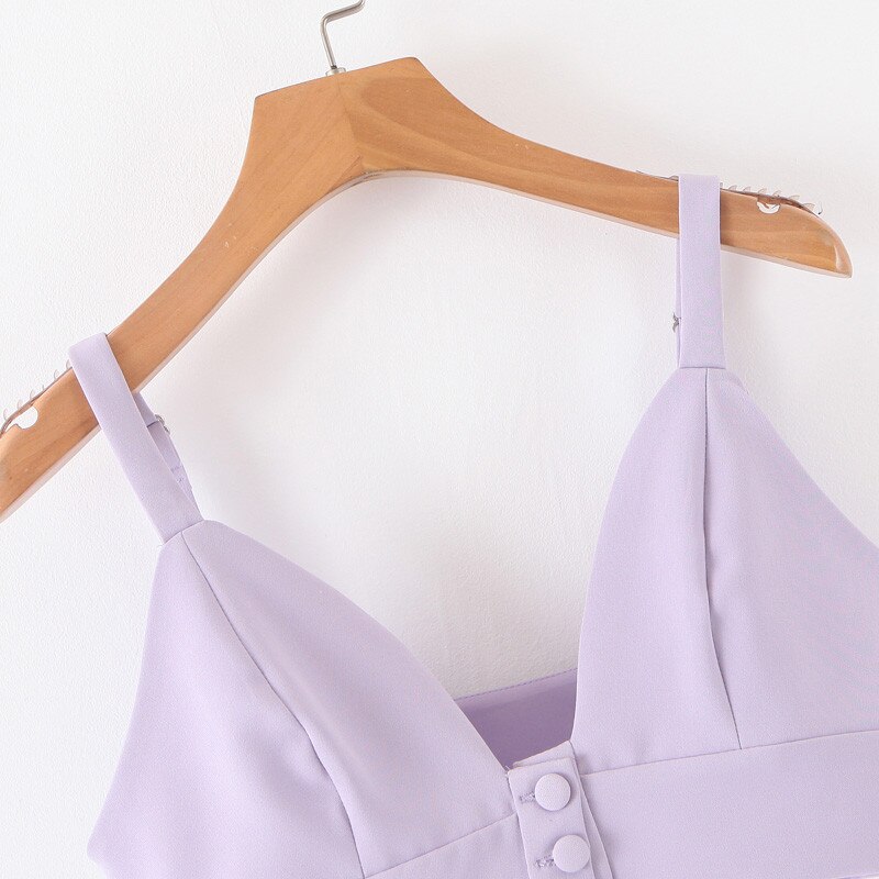 A Vintage Style Top with Delicate Timeless Details
