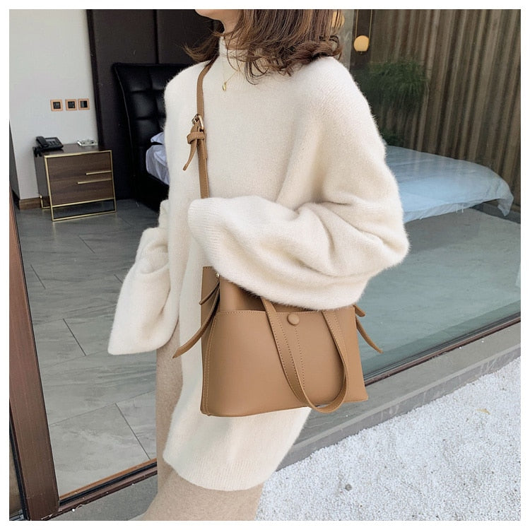 Gracefully Styled Bag for Any Occasion