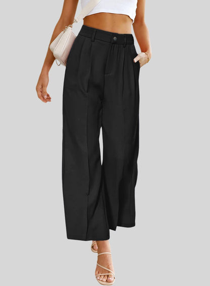 Effortlessly Elegant Garment with a Timeless Design