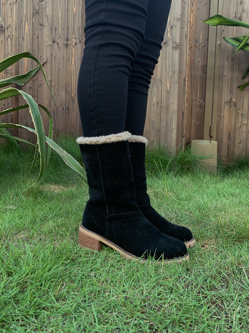 Gracefully Styled Boots for Any Occasion