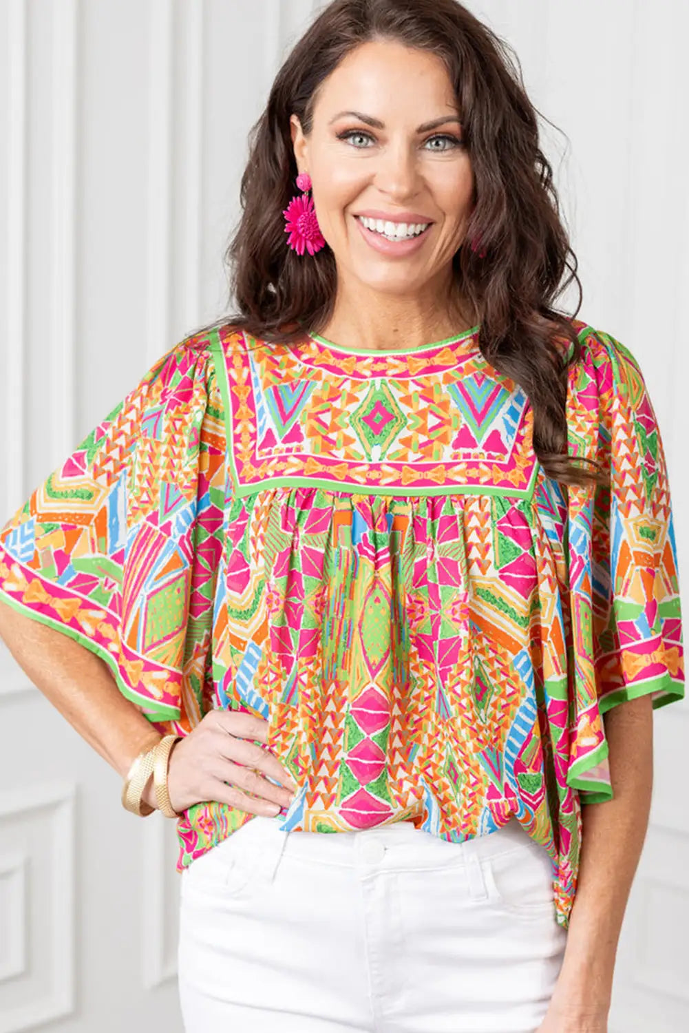 Sophisticated Blouse with a Clean Classic Look