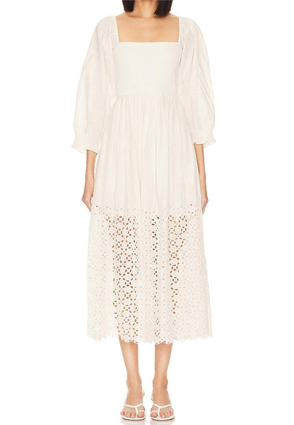 Sophisticated Dress with a Clean Classic Look