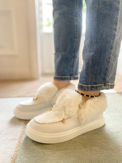 Sophisticated Garment with a Clean Classic Look