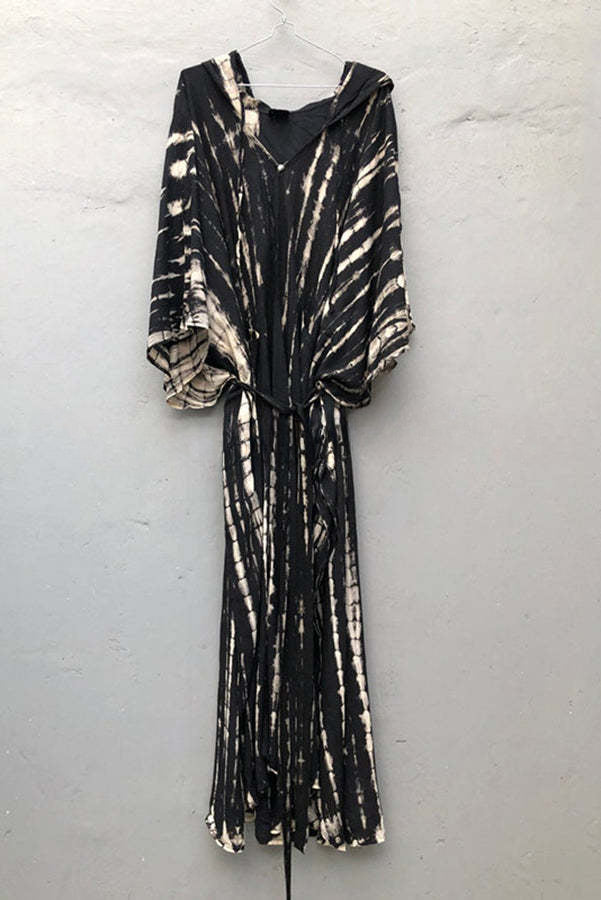 Well Tailored Garment with a Graceful Silhouette