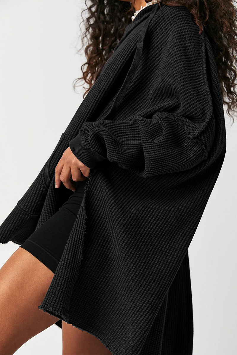 Well Tailored Top with a Graceful Silhouette