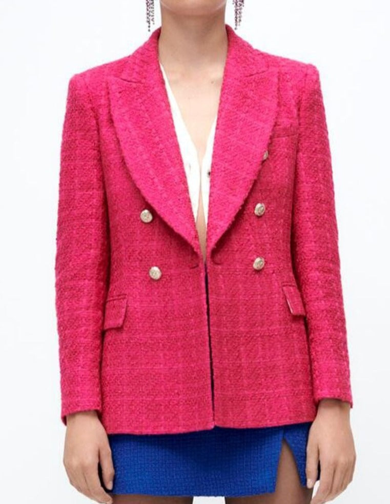 Gracefully Styled Garment for Any Occasion
