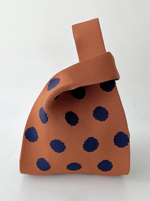 Well Tailored Bag with a Graceful Silhouette
