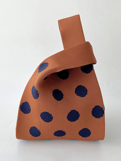 Well Tailored Bag with a Graceful Silhouette