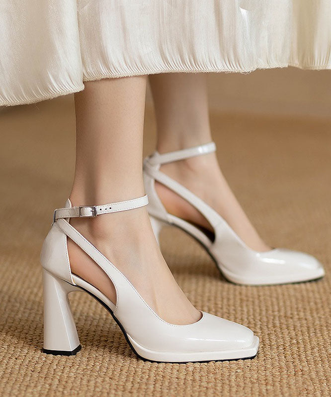 Well Tailored Heels with a Graceful Silhouette