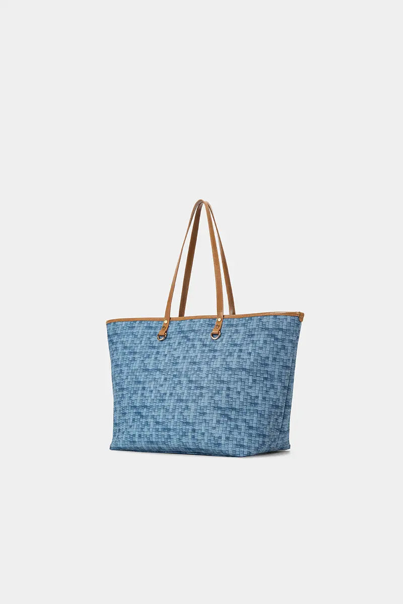 A Vintage Style Bag with Delicate Timeless Details