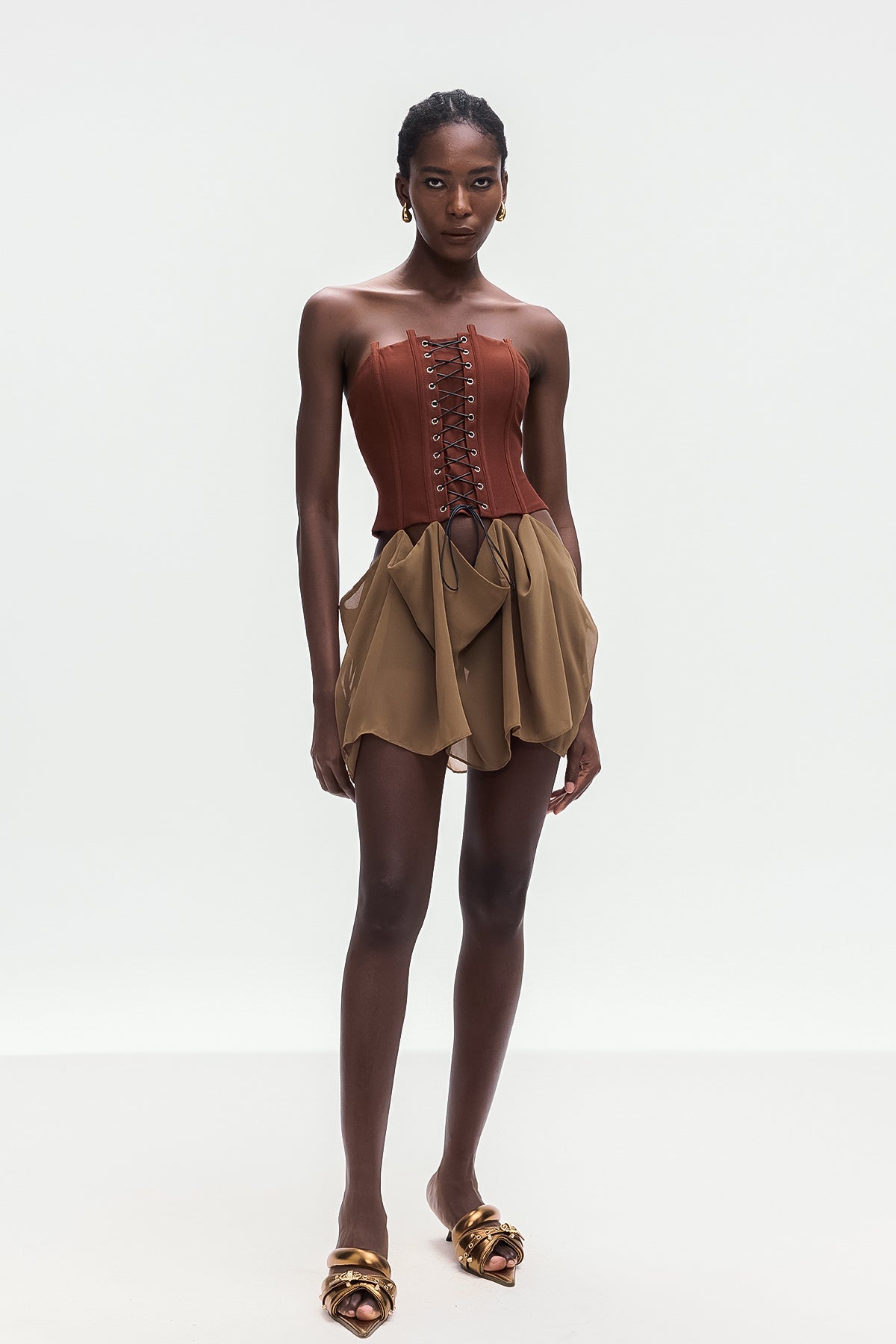 Beautifully Crafted Dress in a Classic Style