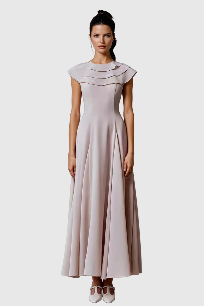 Effortlessly Elegant Dress with a Timeless Design