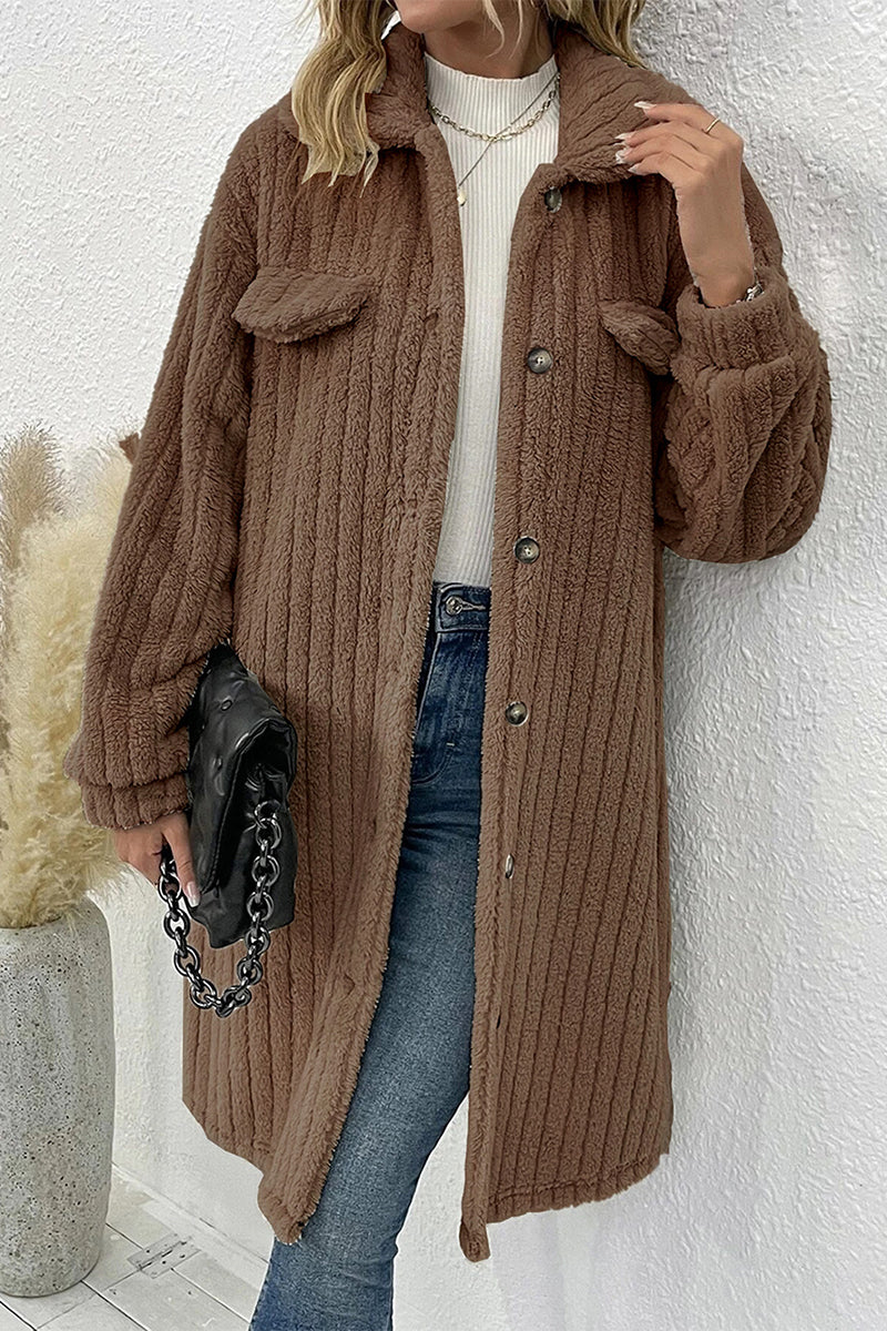 Effortlessly Elegant Garment with a Timeless Design