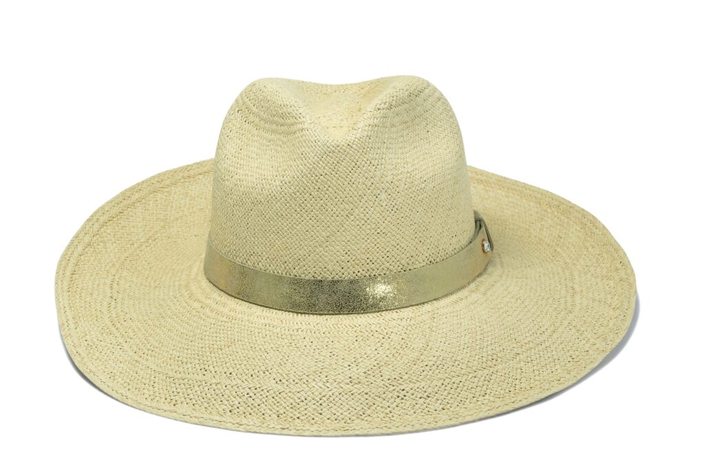 Effortlessly Elegant Garment with a Timeless Design