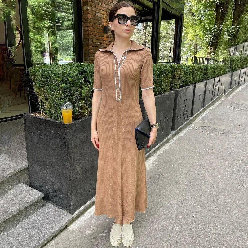 Classic Vintage & Enduringly Stylish Dress