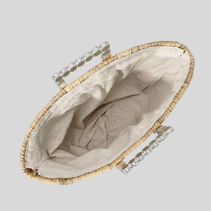 Gracefully Styled Bag for Any Occasion