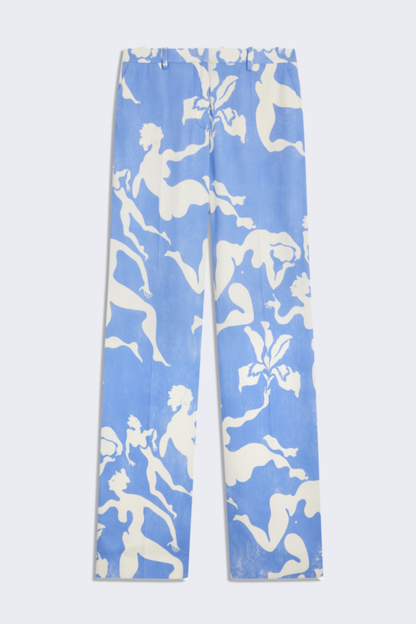 Beautifully Crafted Garment in a Classic Style