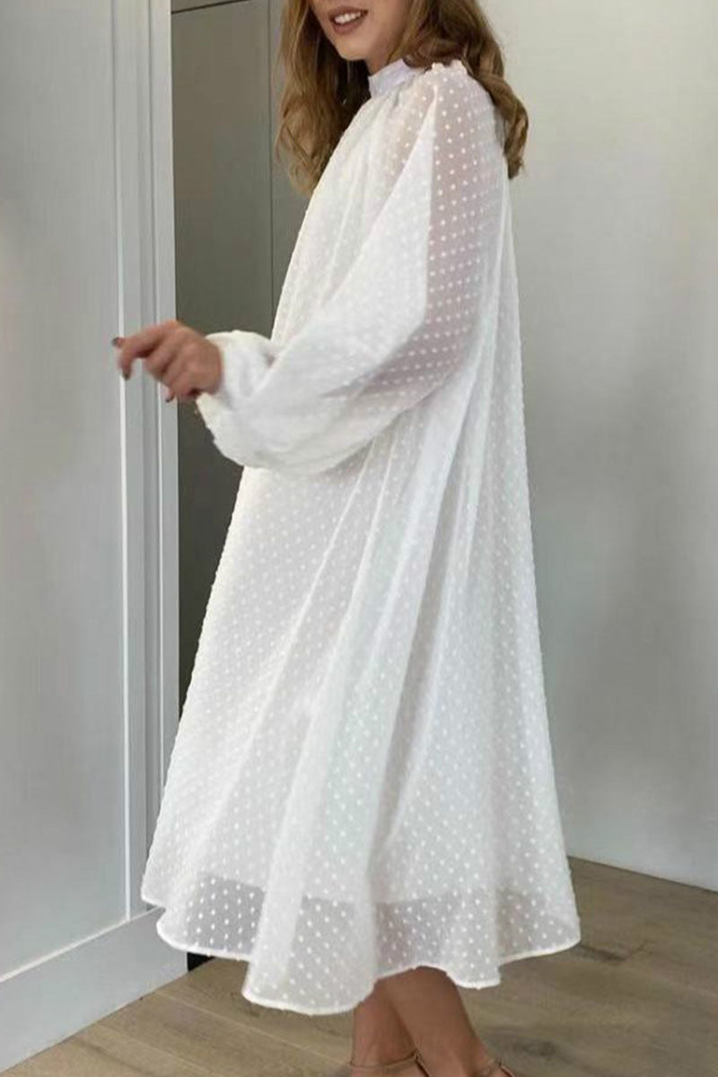 Effortlessly Elegant Dress with a Timeless Design