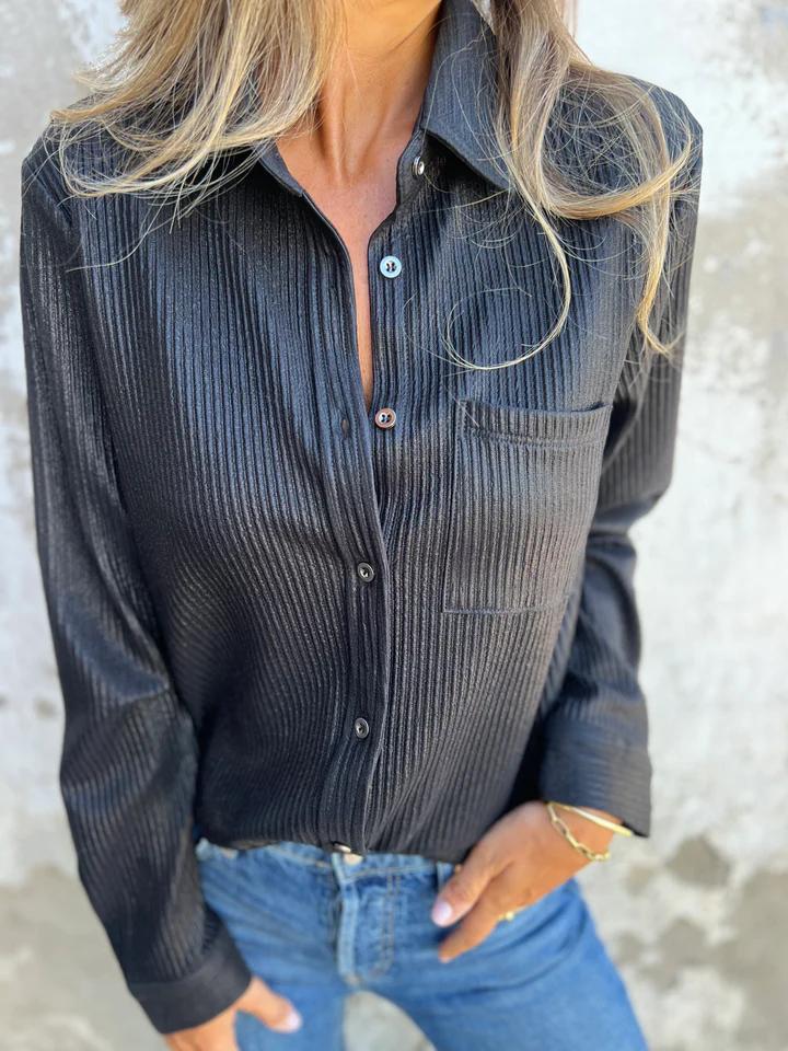 Beautifully Finished Shirt in a Timeless Design