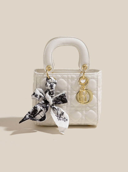 Classic Vintage Bag with a Flattering Fit