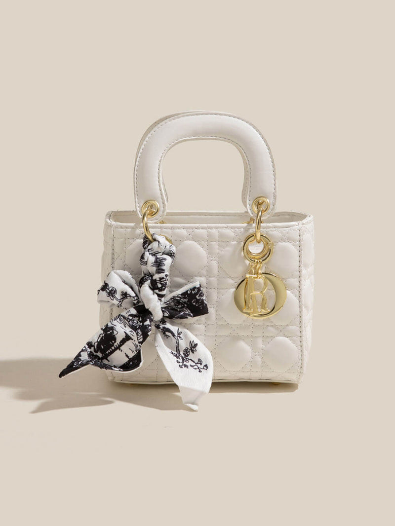 Classic Vintage Bag with a Flattering Fit