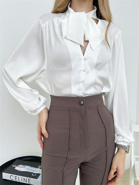 Effortlessly Elegant Blouse with a Timeless Design