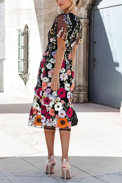 Classic Vintage & Enduringly Stylish Dress