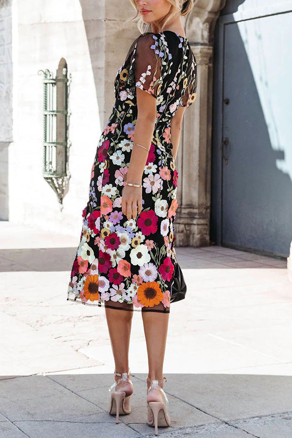 Classic Vintage & Enduringly Stylish Dress