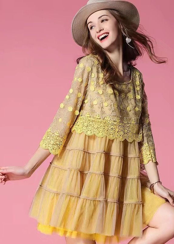 Effortlessly Elegant Dress with a Timeless Design