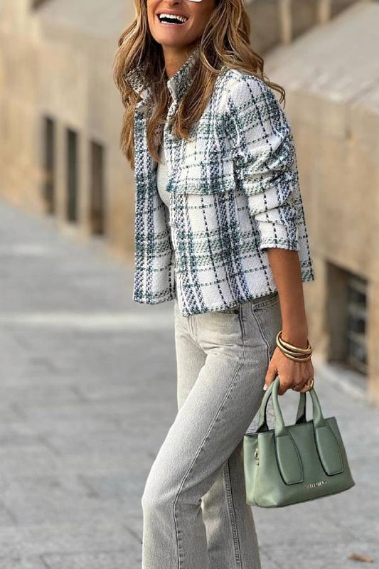 Gracefully Styled Jacket for Any Occasion