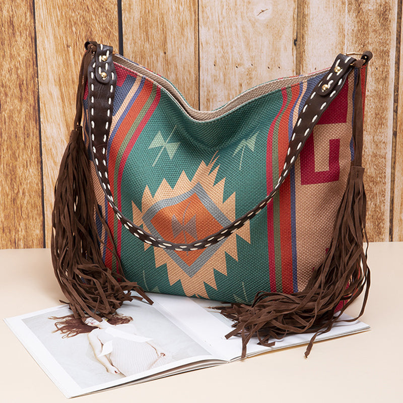 Effortlessly Elegant Bag with a Timeless Design