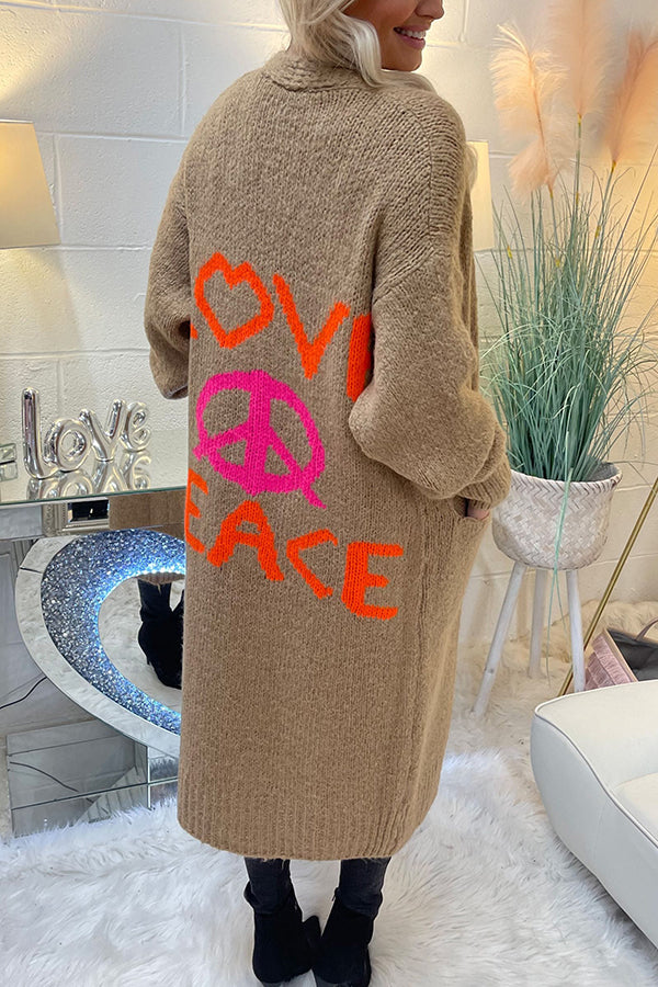 Well Tailored Cardigan with a Graceful Silhouette