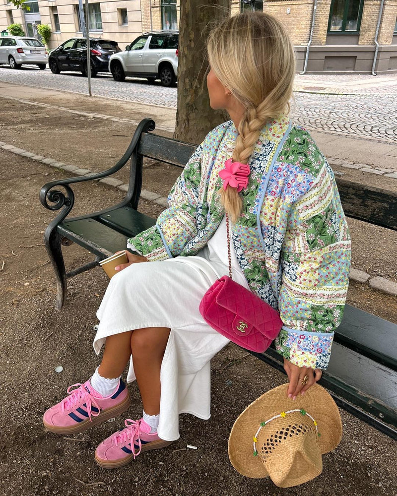 Effortlessly Elegant Jacket with a Timeless Design
