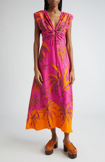 Classic Vintage & Enduringly Stylish Dress
