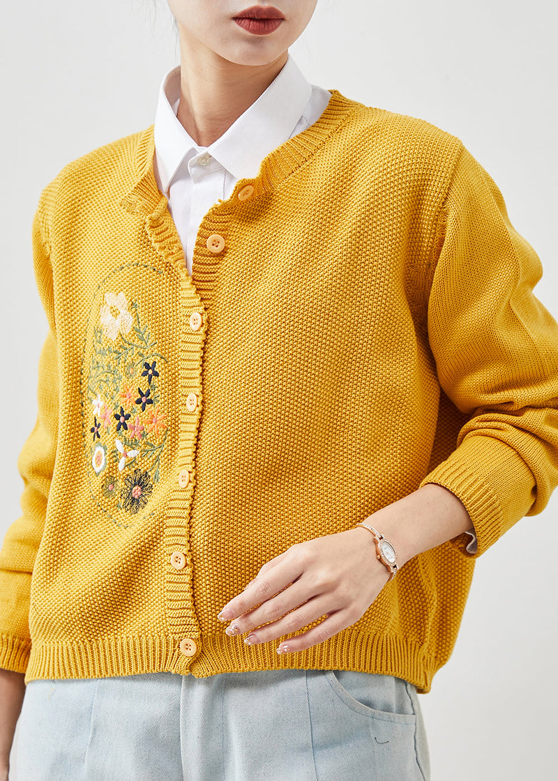 Elegantly Styled Cardigan for Everyday Wear