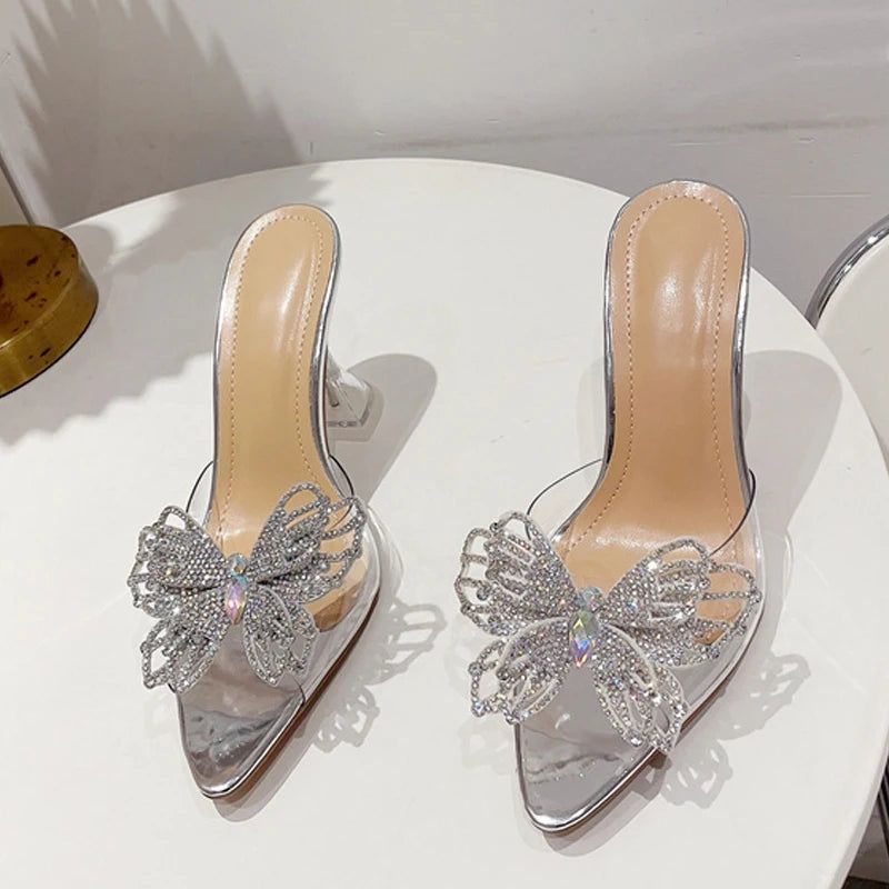 Polished Heels with an Effortless Classic Look