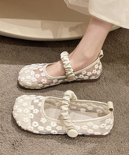 Effortlessly Elegant Sandals with a Timeless Design