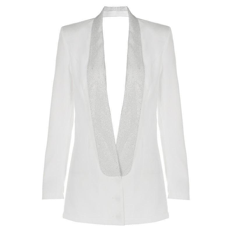 Well Tailored Garment with a Graceful Silhouette