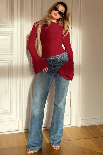 Effortlessly Elegant Garment with a Timeless Design