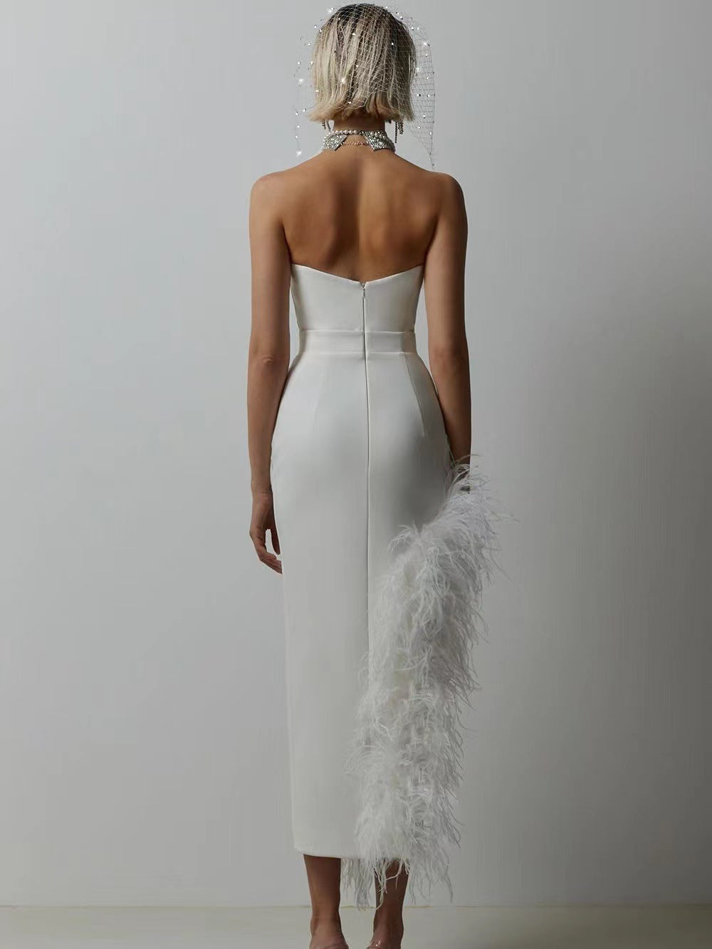 Well Tailored Dress with a Graceful Silhouette