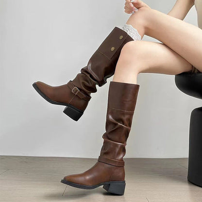Beautifully Finished Boots in a Timeless Design