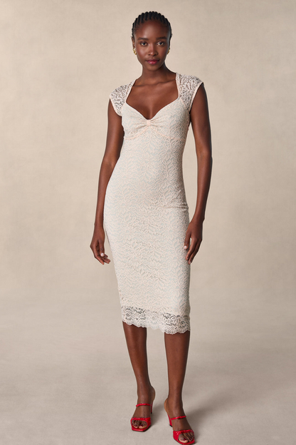 Polished Dress with an Effortless Classic Look