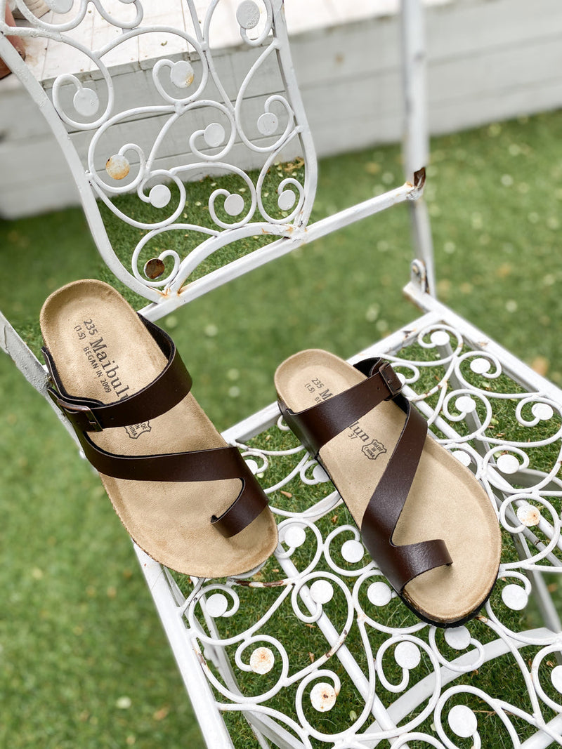 Classic Vintage & Enduringly Stylish Sandals
