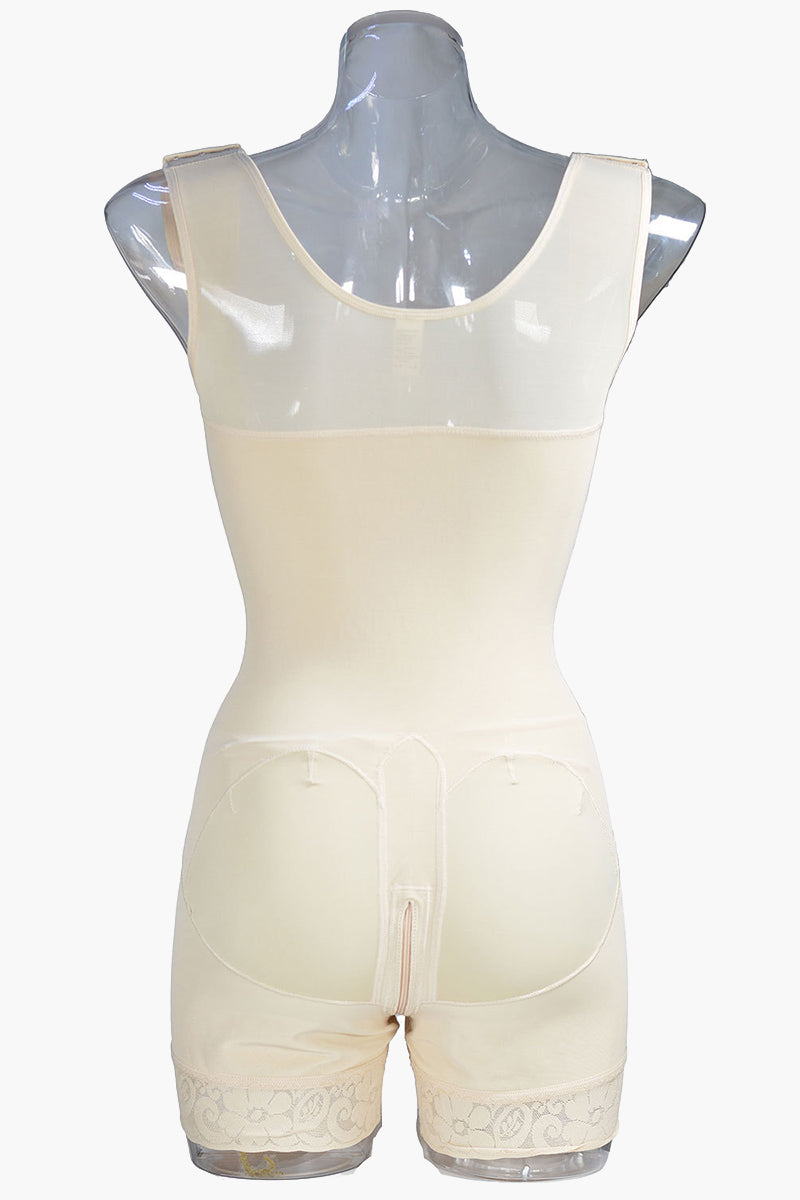 Sophisticated Garment with a Clean Classic Look